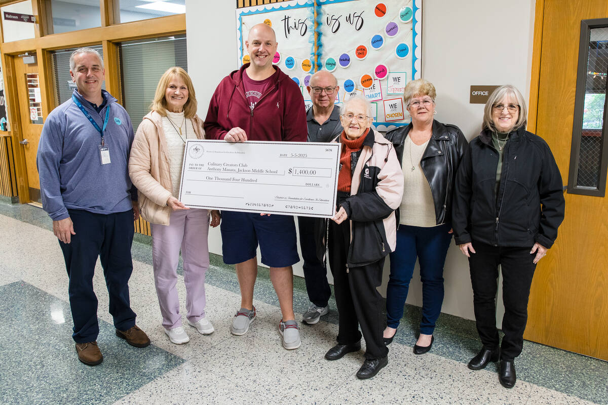 Foundation awards more than $5,800 in grants to staff